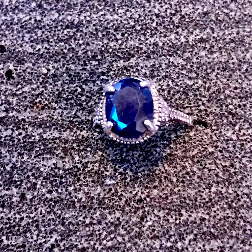 Beautiful Sapphire Ring